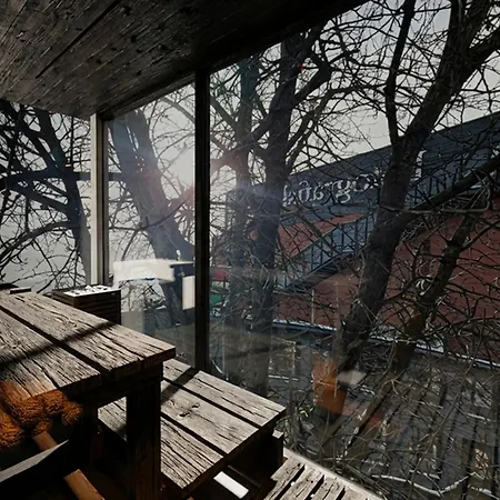 Unique In Telliskivi Creative With Private Sauna & Golf Simulator *