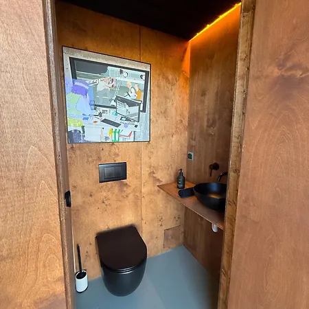 شقة Unique In Telliskivi Creative With Private Sauna & Golf Simulator *