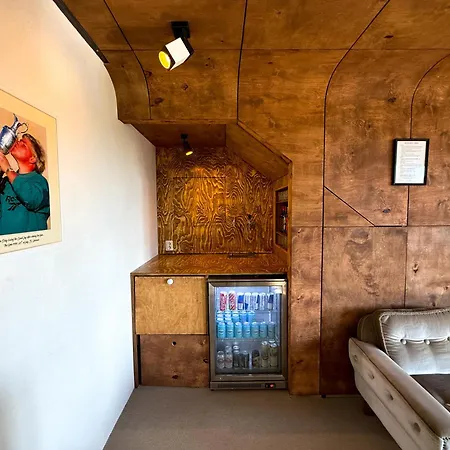 Unique In Telliskivi Creative With Private Sauna & Golf Simulator شقة