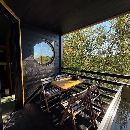 شقة Unique In Telliskivi Creative With Private Sauna & Golf Simulator *